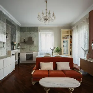 Bellevue Rosselli , Como Italy